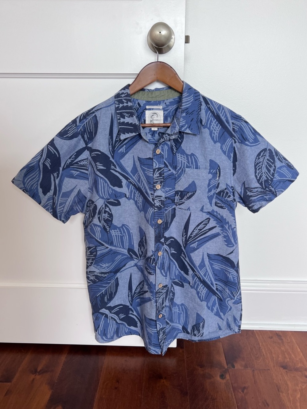 O'Neill Blue Short-Sleeve Leaf Print Button-Up Shirt